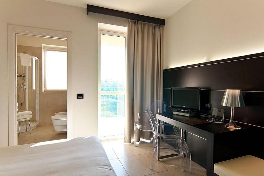 Hotel Fiera Milano Rho Szoba fotó